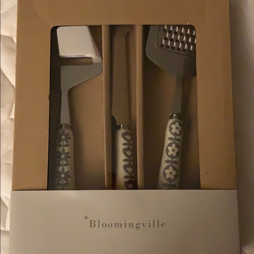 Cheese knife set
